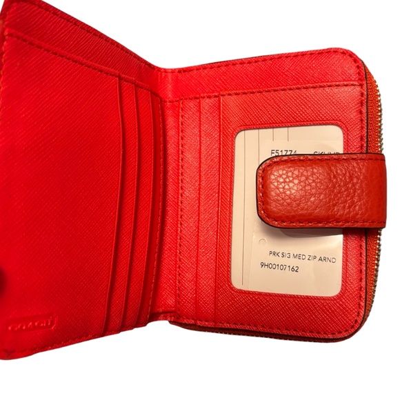 Coach wallet - Picture 2 of 2